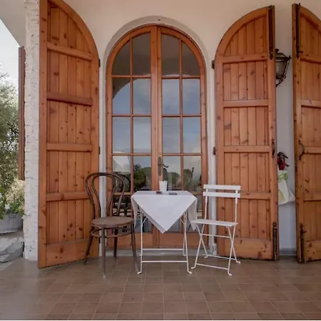 Casa White 3*